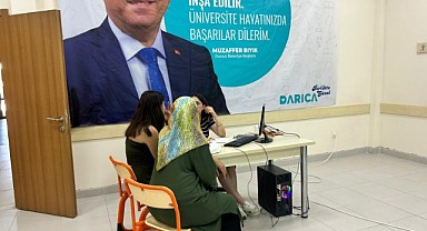 Darıca Belediyesi üniversite tercihi yapan öğrencilere destek veriyor