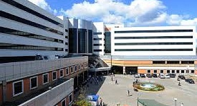 Doktor ve sekreter hasta tarafından darp edildi!