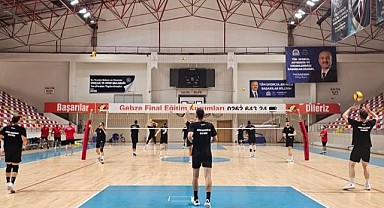 Efeler Ligi’ndeki ilk maç Bursa BBSK ile yapılacak