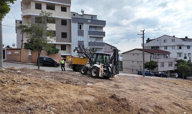 “Kaba atıkları çöp konteyner kenarlarına atmayın!”