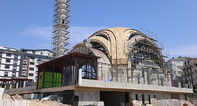 Kent meydanında çalışmalar sürüyor