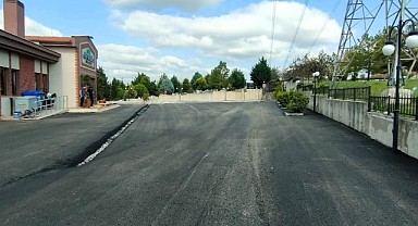 Kent Mezarlığı’nda yollar ve otopark asfaltlandı