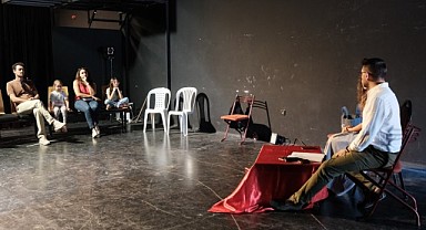 Konservatuvara aday öğrencilere seminer düzenlendi