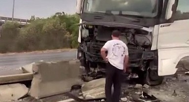 Kontrolden çıkan tır beton bariyere çarptı!