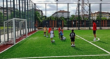 Körfez’de futbol okullarıyla yeni yetenekler keşfediliyor