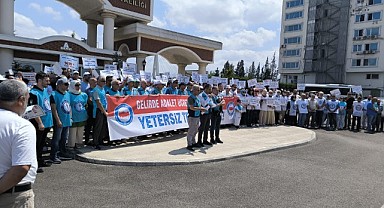Memur-Sen Kocaeli, zam teklifini protesto etti