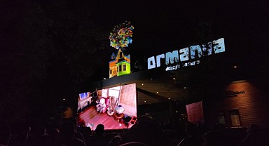 Ormanya gece sineması katılımcı rekoru kırdı