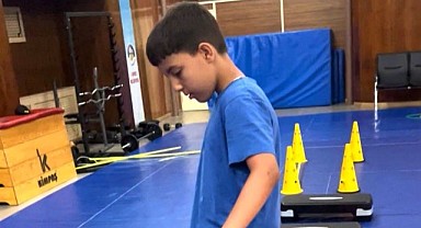 Özel gereksinimli bireylere spor eğitimi veriliyor