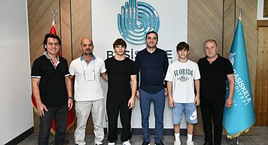 Özlü, sporda başarılı gençleri ağırladı