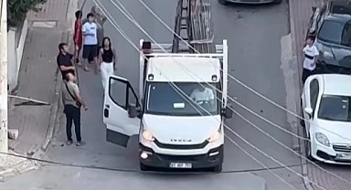 Teldeki beze takılan güvercin kurtarıldı