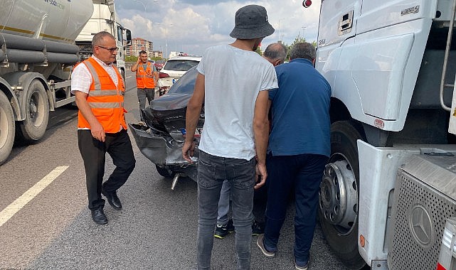 TEM’de zincirleme kaza! Trafik tıkandı