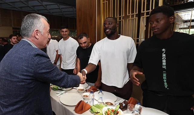Aktaş ve Büyükakın Kocaelispor’a moral verdi