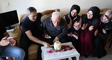 Alo Evlat Kulübü, Mehmet Amca’yı yalnız bırakmadı