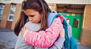 Anne babalar dikkat! Okul fobisine karşı 5 altın öneri