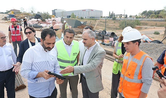 Çiftçi, yapımı devam eden projeleri inceledi