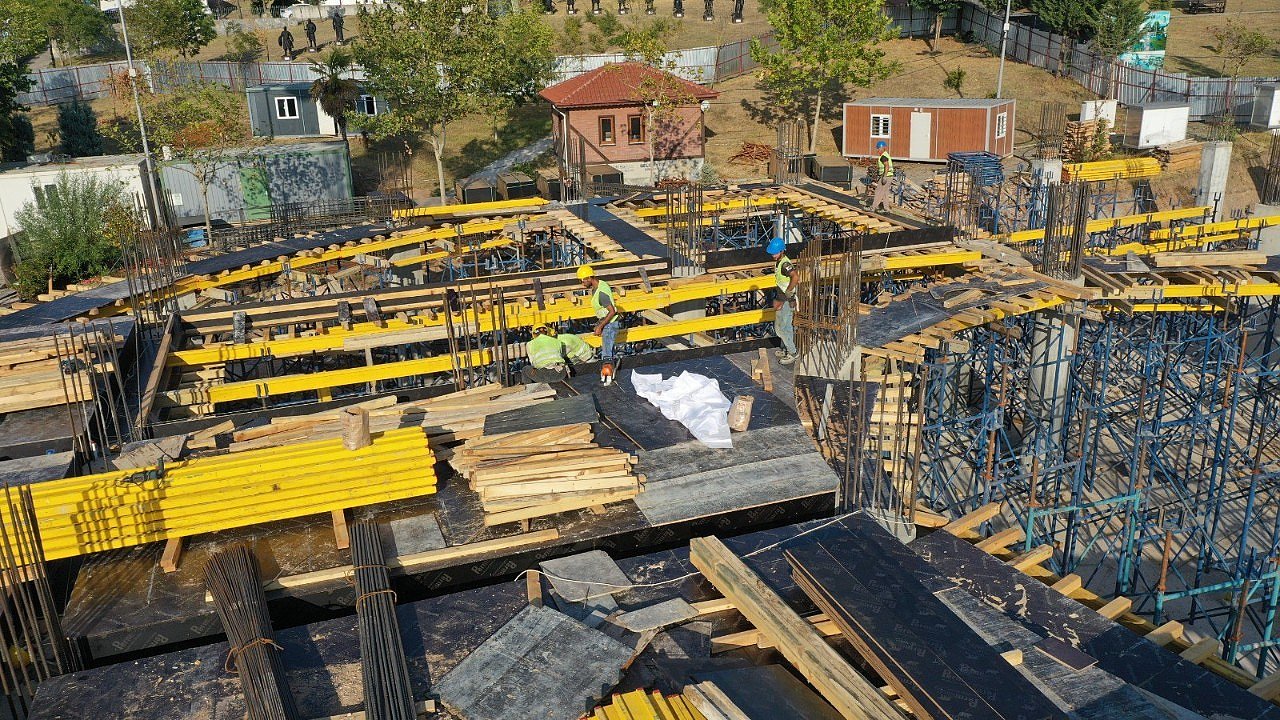 Çocuk Kütüphanesi'nde çalışmalar sürüyor