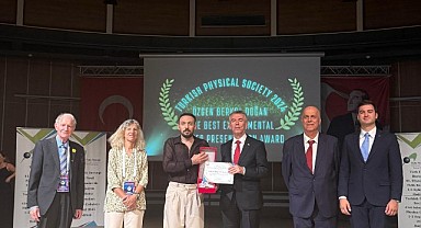 GTÜ Öğrencisi En İyi Deneysel Poster Bildiri Ödülü'nü kazandı