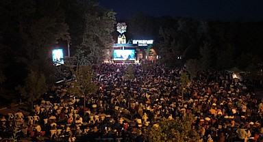 Kitapseverler fuar öncesi sinemada buluşacak