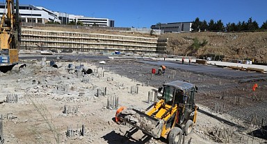 KOÜ Camii ve Otopark projesi ilerliyor