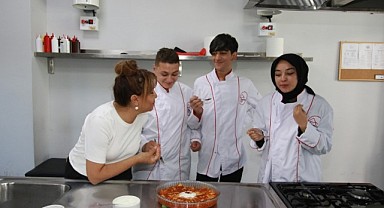 MasterChef Ayten Saner lezzet dersi verdi