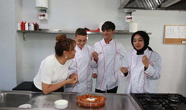 MasterChef Ayten Saner lezzet dersi verdi