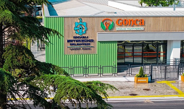 Minik Yağız, ilk adımlarını Gonca ile attı