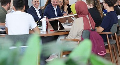 Ömer Çelik Milli İrade Meydanı’nı çok beğendi