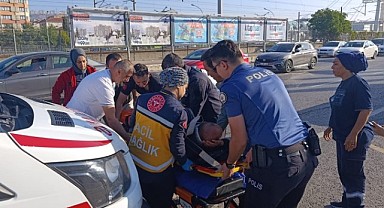 Otomobille çarpışan motosikletin sürücüsü yaralandı