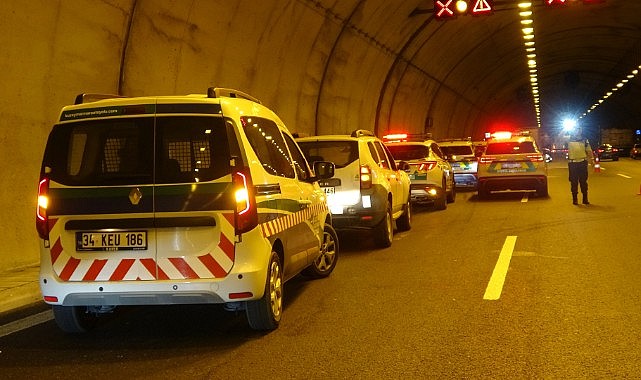 Otoyolda feci kaza! 1 kişi yaralandı