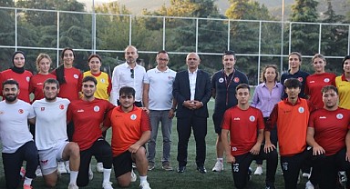 Söğüt, genç sporcularla bir araya geldi