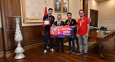 TEKNOFEST İkincisi Vali Aktaş'ı ziyaret etti