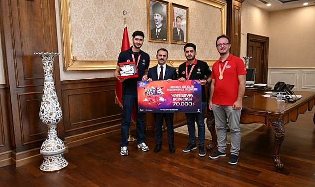 TEKNOFEST İkincisi Vali Aktaş'ı ziyaret etti