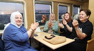 Üretime ara verip ‘Mehtap Turu’ ile stres attılar