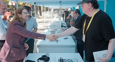 Yerel yazarlar bu fuarda buluştu