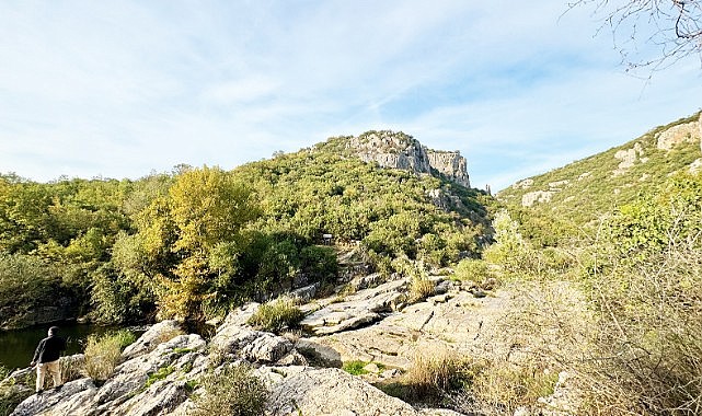 Ballıkayalar Kanyonu ziyaretçilerini sonbaharın renkleriyle karşılıyor