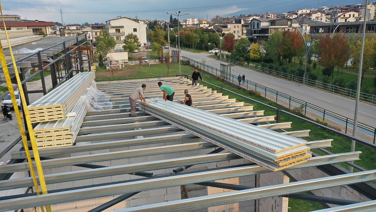 Başiskelilerin beklediği merkez şekilleniyor