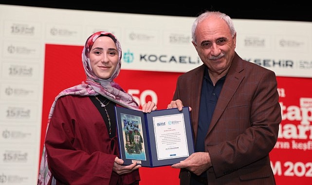 “Bir taş attılar, dünya yerinden oynadı”