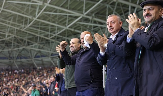 Büyükakın, Kocaelispor’u tebrik etti