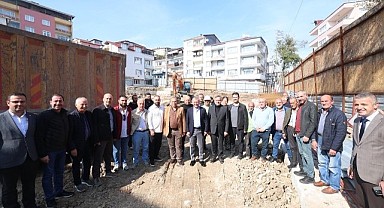Büyükakın, Kuruçeşme Merkez Camii inşaatını inceledi
