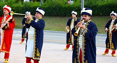 Büyükşehir Mehter Takımı Güney Kore’de gönülleri fethetti