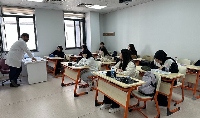 Çayırova’da üniversite maratonu başladı!