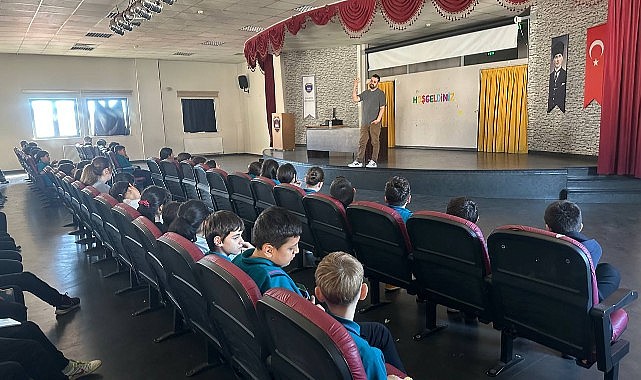 Çayırova’da yazarlar öğrencilerle buluşuyor