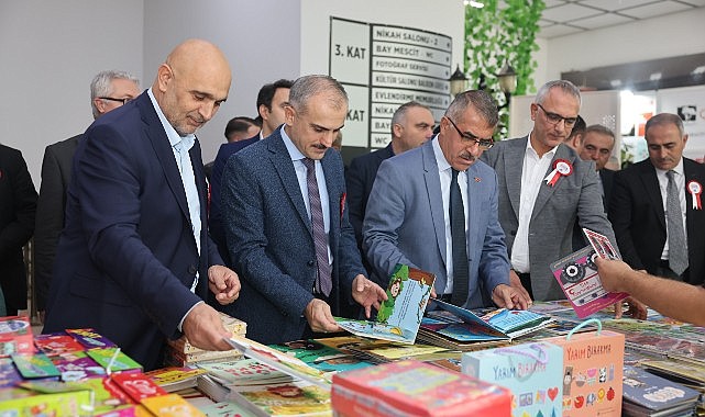 Çayırova Kitap Fuarı kapılarını açtı