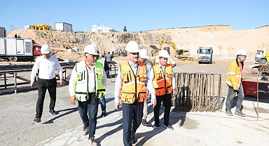 Çiftçi, Çayırova Devlet Hastanesi inşaatını inceledi