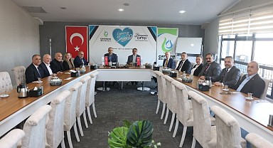 Çiftçi ve Önal muhtarlarla bir araya geldi