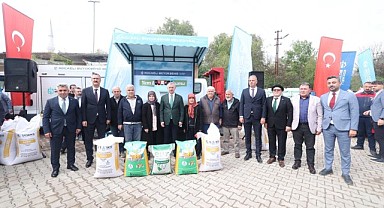 Çiftçilere yem bitkisi tohumu dağıtılmaya başlandı