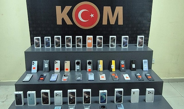 Dilovası’nda gümrük kaçağı telefonlar ele geçirildi!