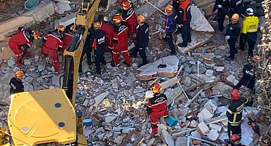 Enkaz altında kalan aile fertlerinin kimlikleri belli oldu