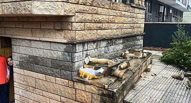 Evine girecekti! Üzerine beton korkuluk düştü