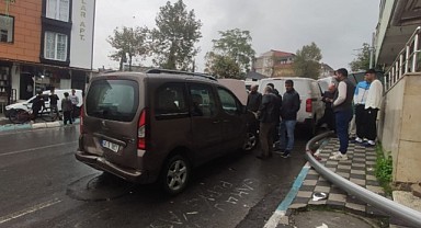 Freni boşalan sulama tankeri 8 araca çarptı!